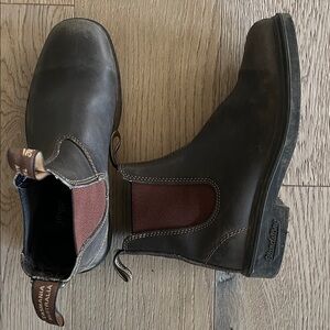 Blundstone Women's Stout Brown Leather Dress Boots